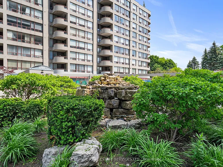 5785 Yonge St #601 — Photo 37