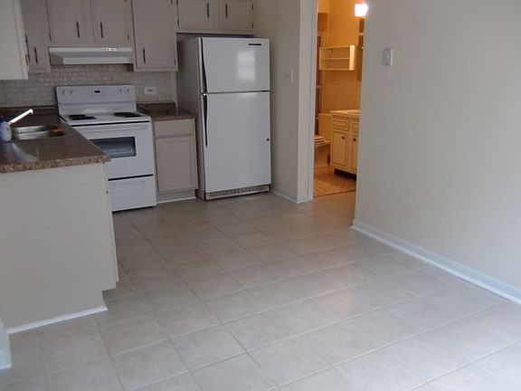 5th image of 4512 Park Ave APT 2B