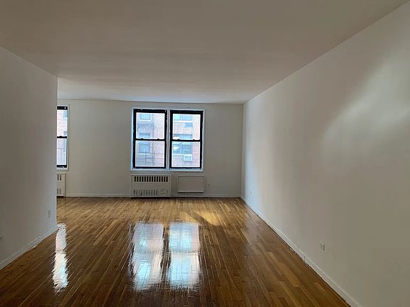 2nd image of 10849 63rd Ave APT 2K