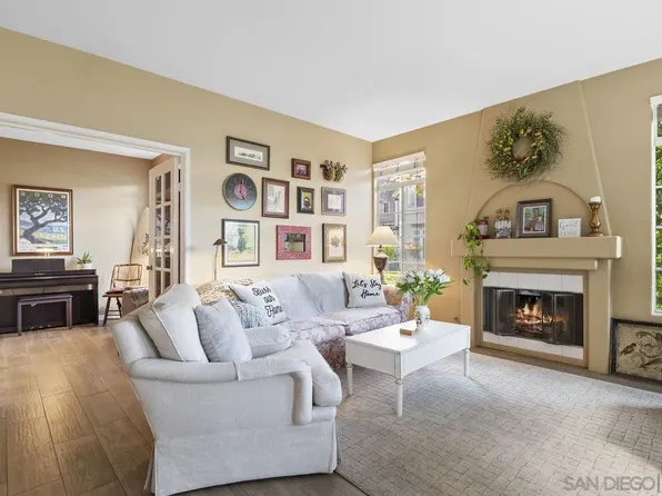 3408 Cameo Dr Unit 12, Oceanside, CA 92056