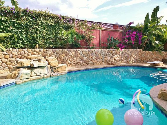 4th image of 4071 Marlesta Dr