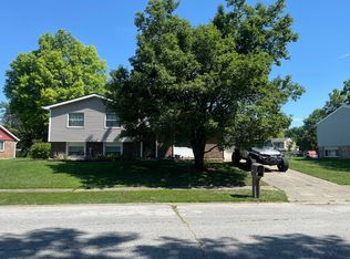 4004 Mistletoe Dr, Indianapolis, IN 46237