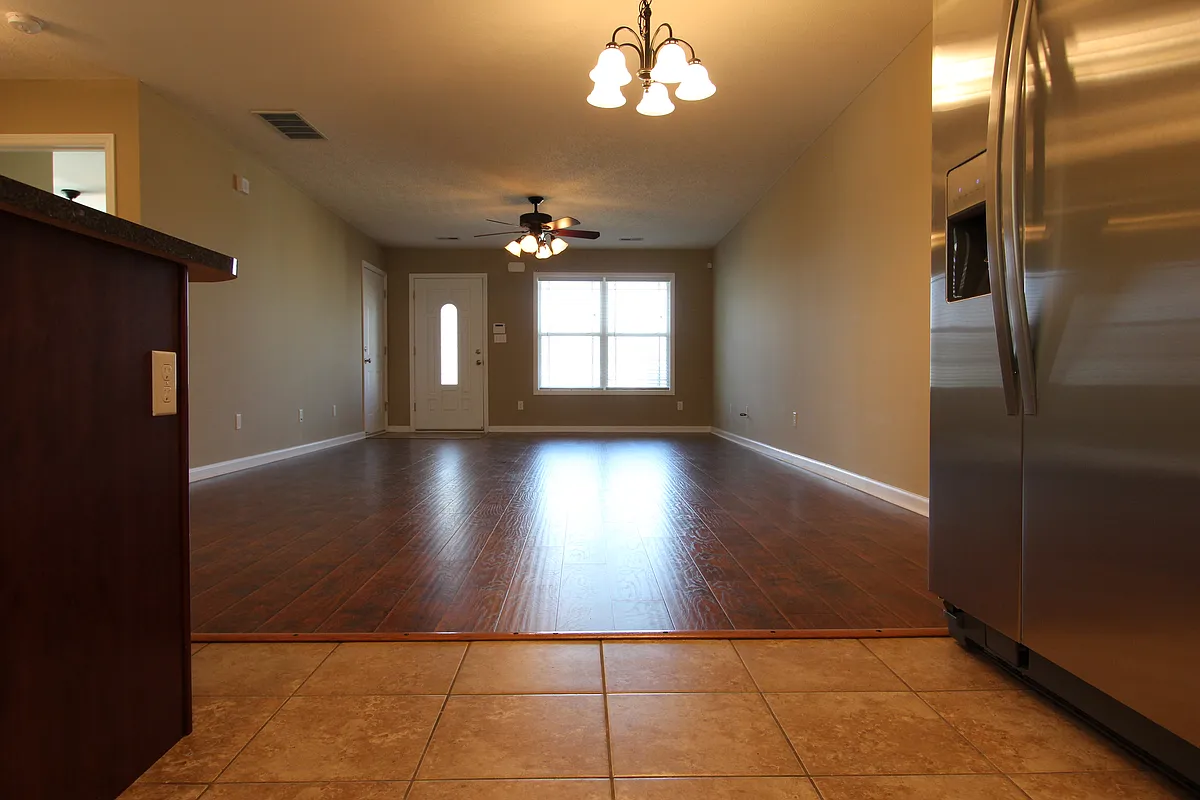 Building Photo - 9027 Landon Ln