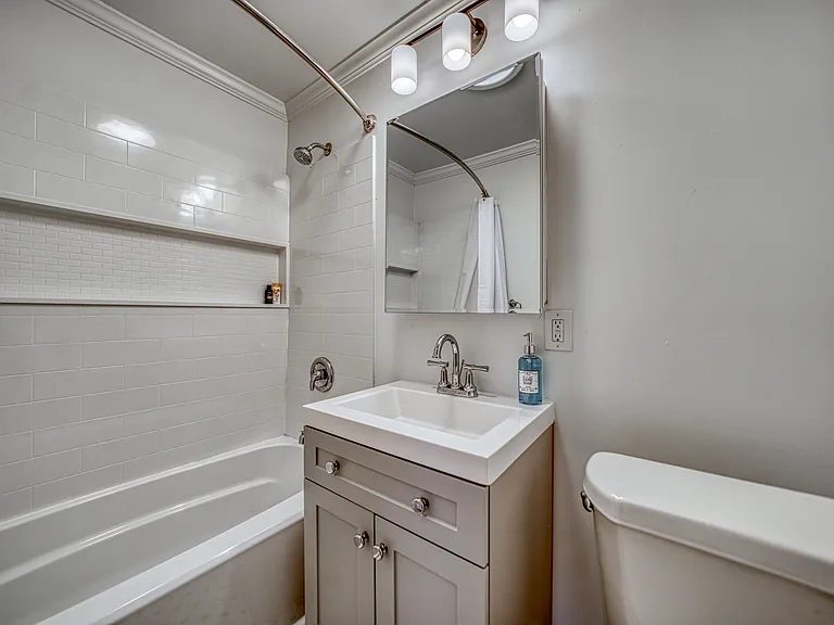 46 Allen St #3 — Photo 3