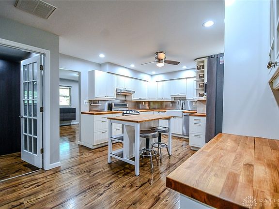 5th image of 2056 Regent Park Dr