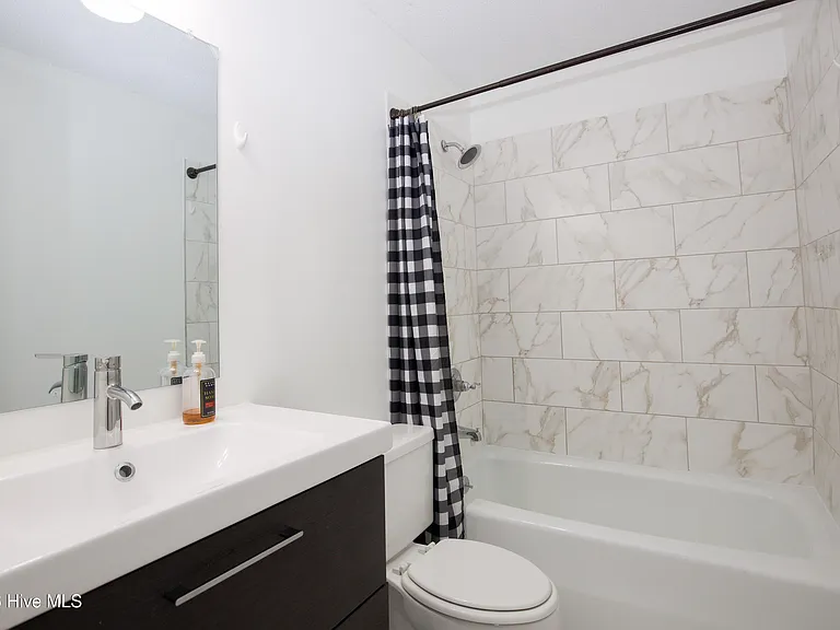 901 Glendale Dr — Photo 26