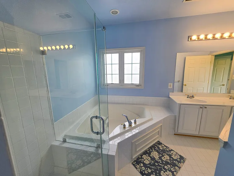 12318 Cherry Branch Dr — Photo 19