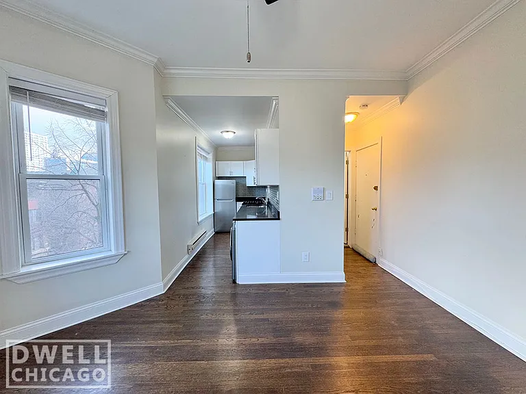 916 W Waveland Ave #2B — Photo 2