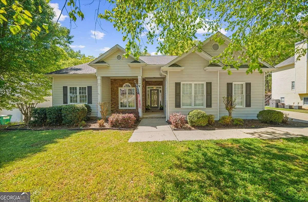 720 Walnut Ln photo 1