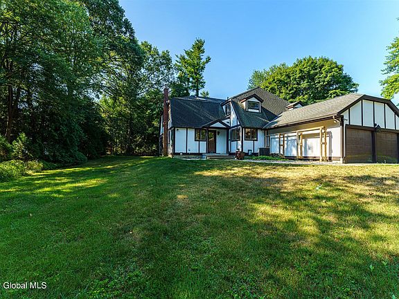 5th image of 8 Greenfield Ct