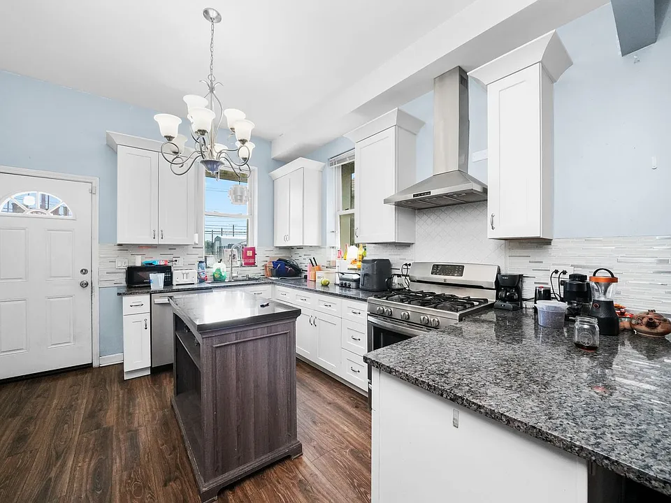 1307 S Ashland Ave