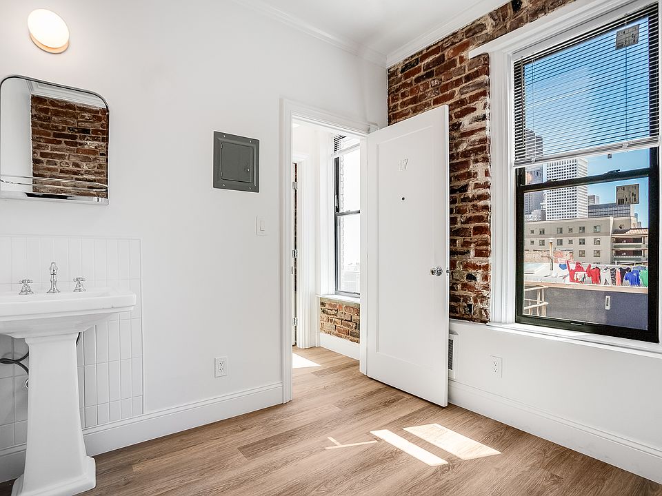 1st image of 673 Broadway #7