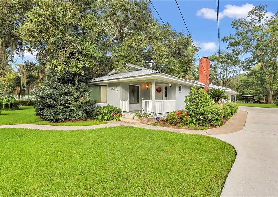 1st image of 135 Canal Rd
