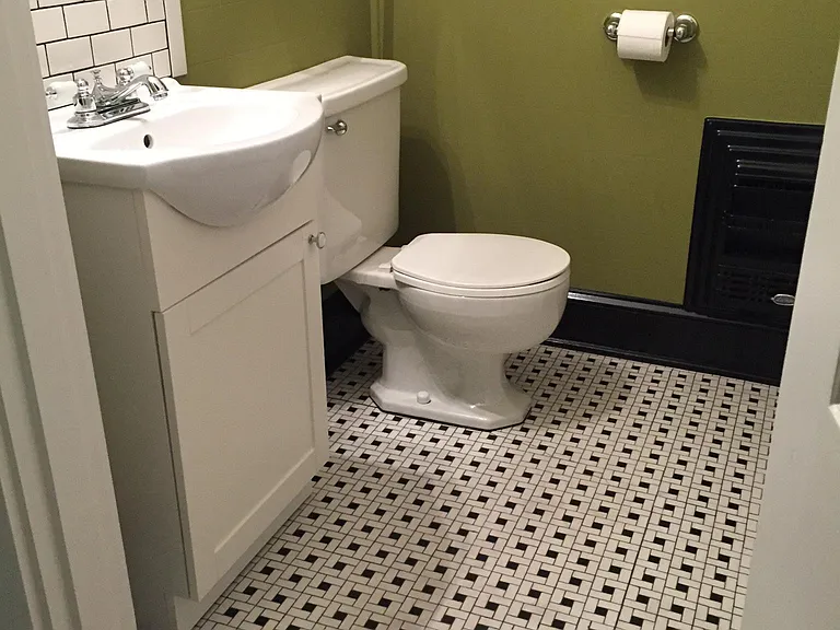 807 Columbia St — Photo 14