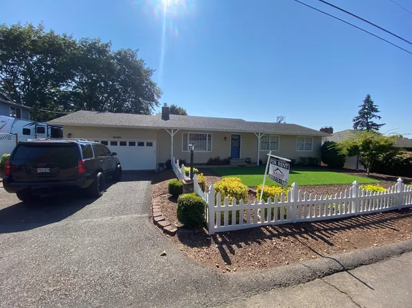 1050 Crescent Dr NW, Salem, OR 97304