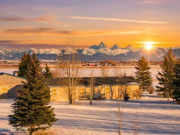 6460 N 5000 W, Tetonia, ID 83452