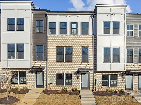 2nd image of 6028 Old Pineville Rd #19