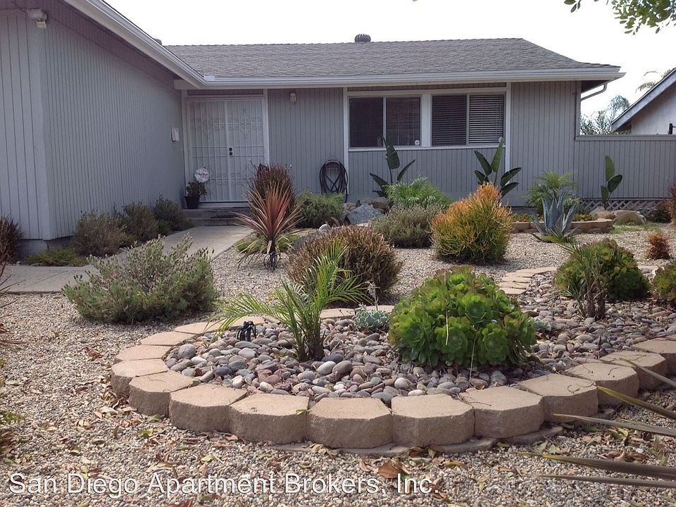 1st image of 8615 Carlton Oaks Dr