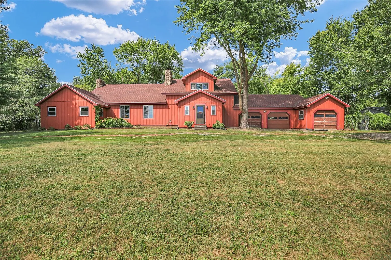 2303 County Road 1100 E photo 1