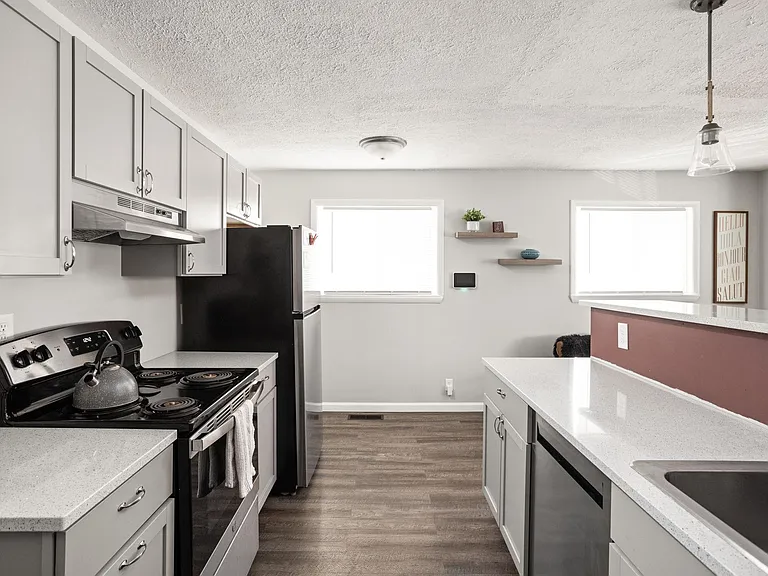 1328 Laurel St #B — Photo 7