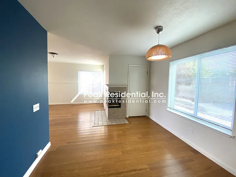 4930 Juniper Hill Pl — Photo 2