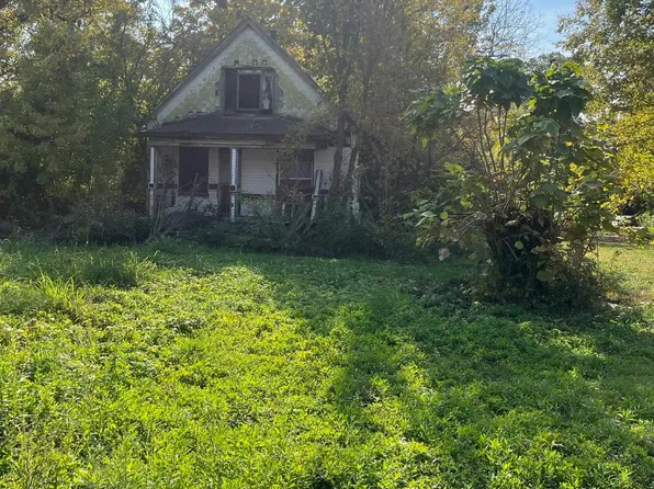 5922 Laura Ave, East Saint Louis, IL 62203