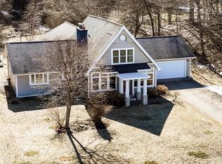 11552 Chimney Ridge Ct, Traverse City, MI 49686