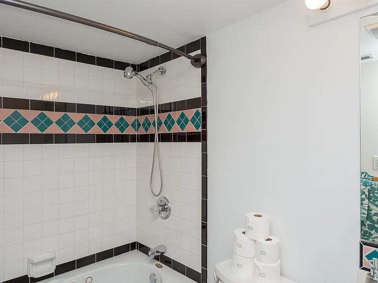 610 W Hermosa Dr — Photo 35
