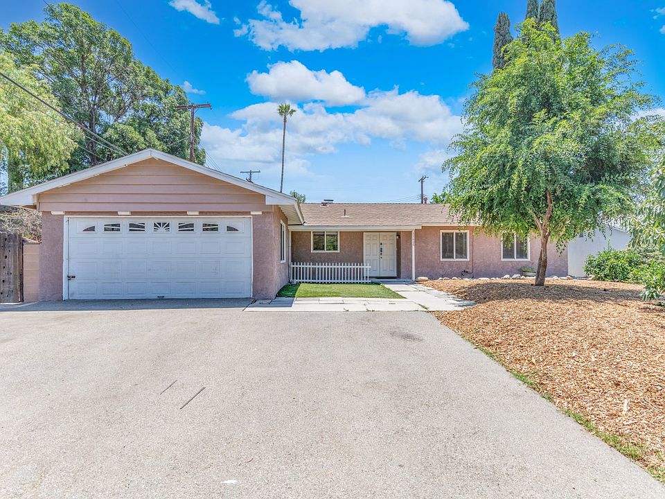 1st image of 11426 Kagel Canyon St