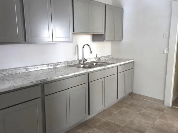 41 Belknap St #1, Dover, NH 03820