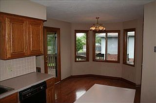 1st image of 4912 Lakeside Dr
