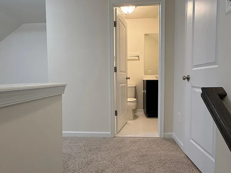 23910 Catawba Hill Dr — Photo 40