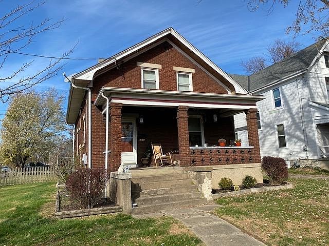 1st image of 454 Elliott Ave