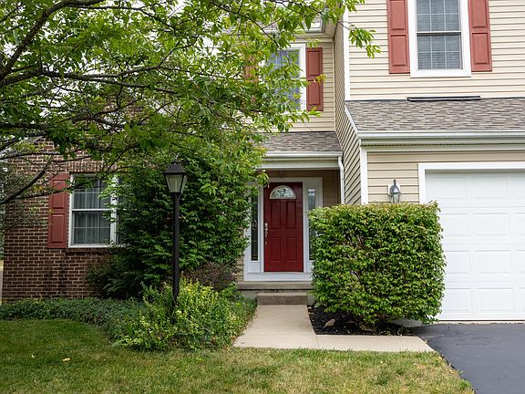3rd image of 90 Catalpa Ct