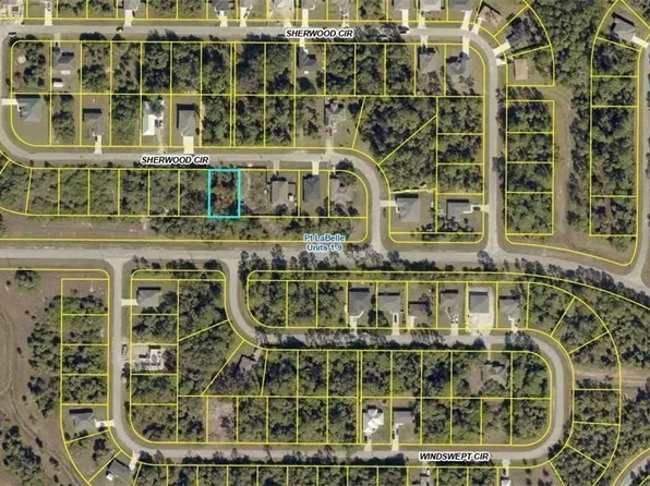 8009 Sherwood Cir, Labelle, FL 33935
