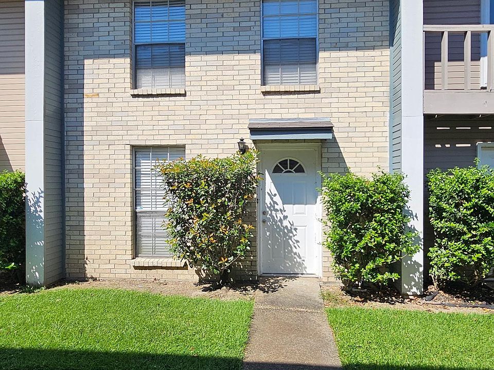 1st image of 1783 Boulevard De Province APT C