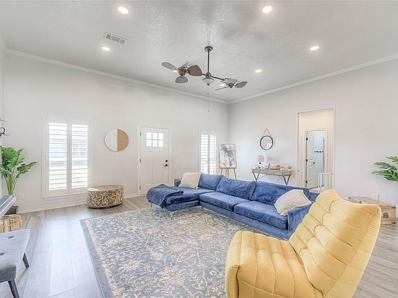 5th image of 276 Resort Dr
