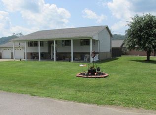 72 Nicholas Cir, New Martinsville, WV 26155