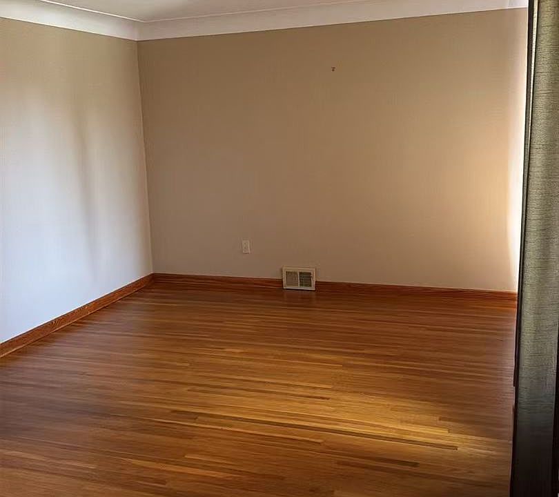 1st image of 54 Cathedral Ln