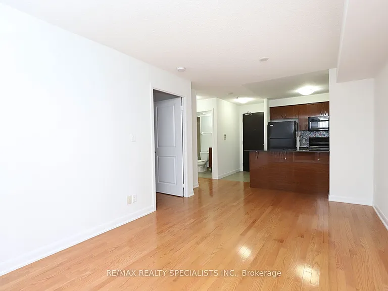 5791 Yonge St #706 — Photo 11