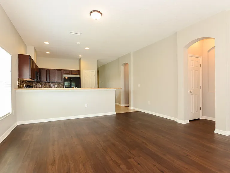5723 White Trillium Loop — Photo 4