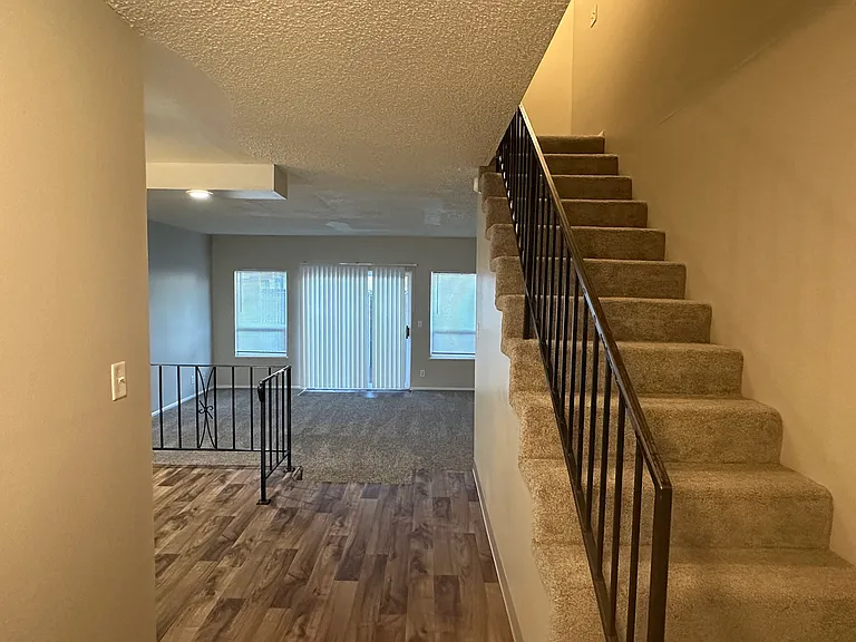Canby Gardens Townhomes — Photo 23