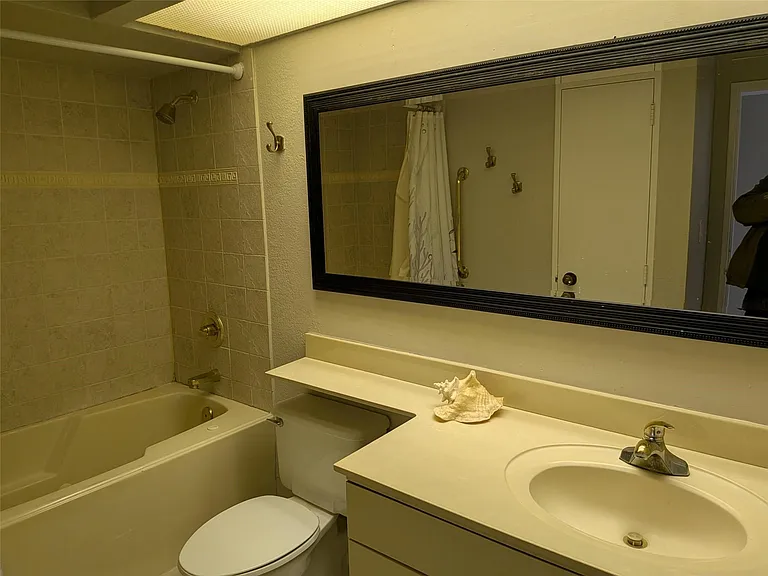 5220 Seawall Blvd #834 — Photo 6