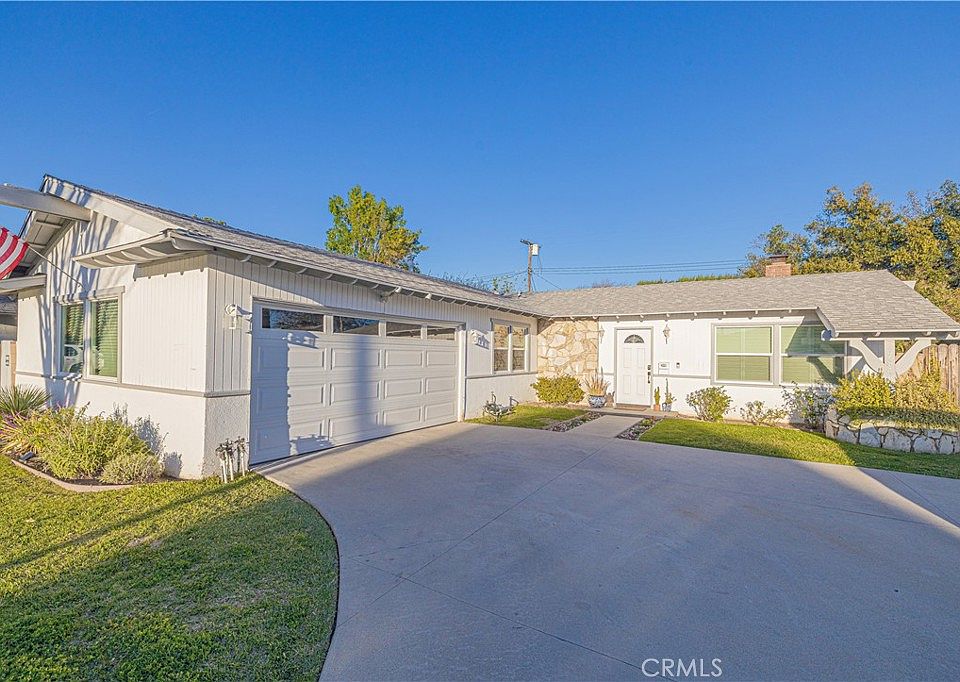 1st image of 7848 Maynard Ave