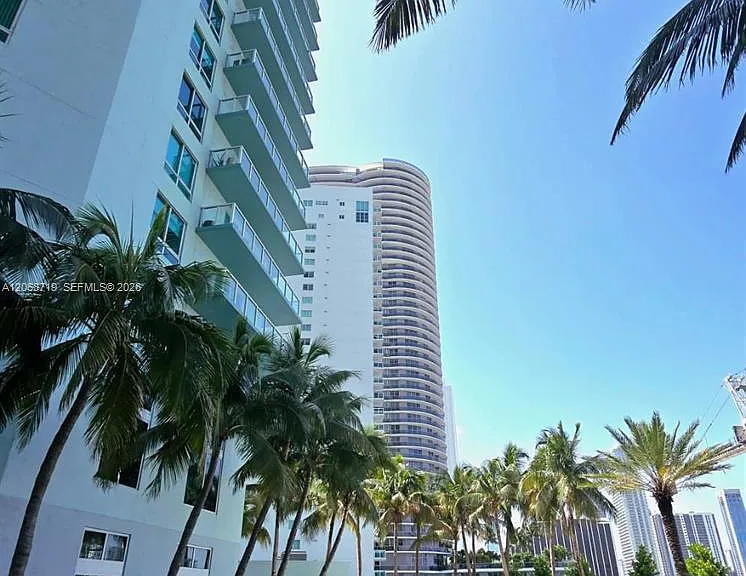 1900 N Bayshore Dr #2405 — Photo 19