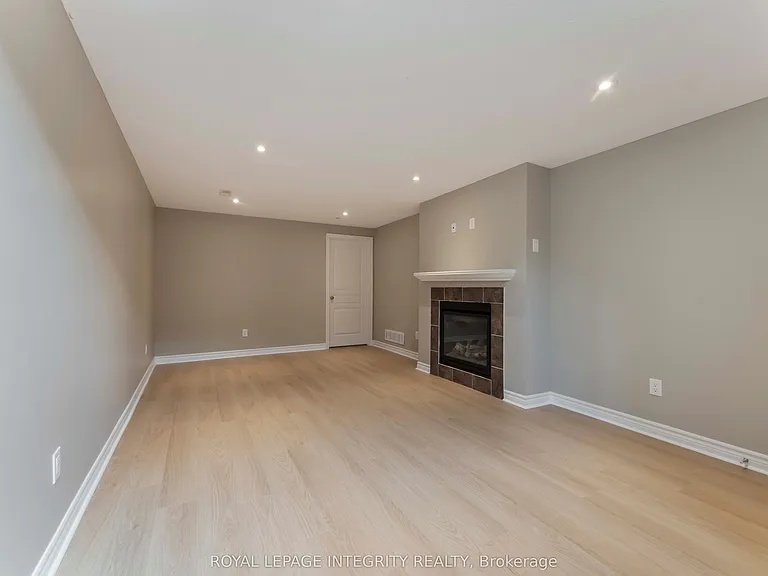 424 Cooks Mill Cres — Photo 25