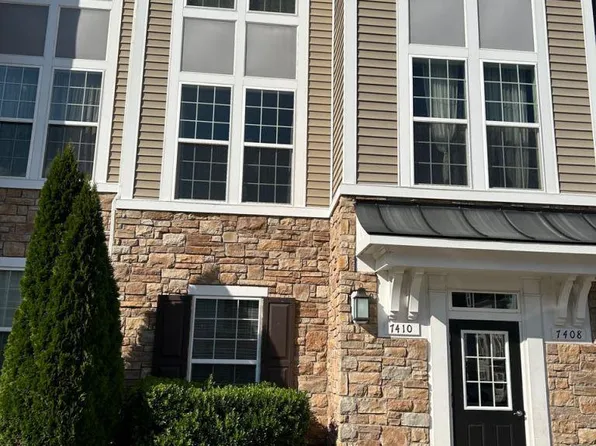 7410 Riding Meadow Way, Manassas, VA 20111