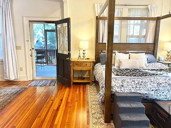3rd image of 732 Broadway APT 1