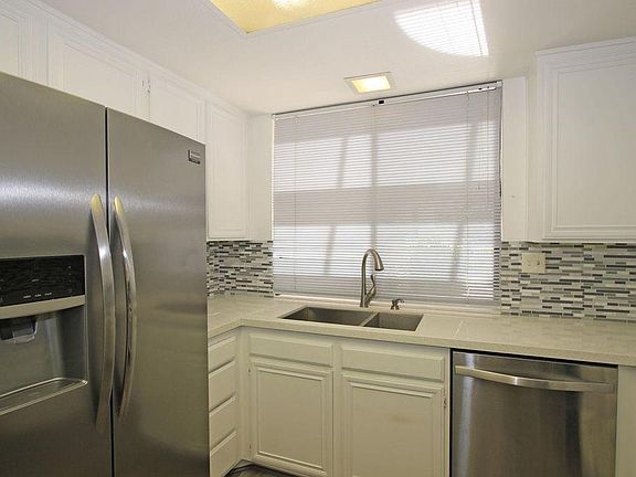 5th image of 15 Marbella Dr #15