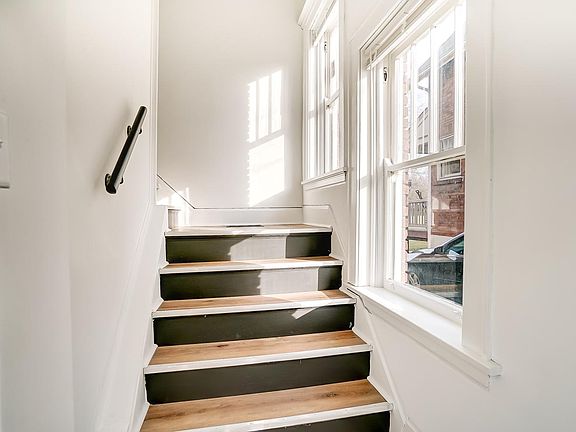 5th image of 3068 Lischer Ave #2